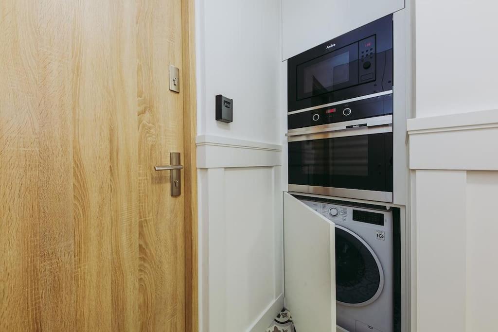 Апартаменти Lux Apartament W Centrum, Plac Konstytucji, Klimatyzacja, Widokowy Варшава Екстер'єр фото